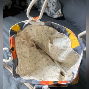 Women’s shoulder bag